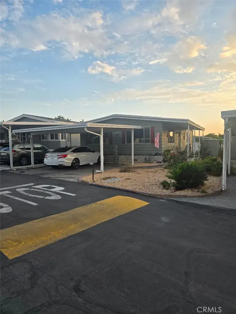 840 E Foothill #17, Azusa, CA 91702 - #1