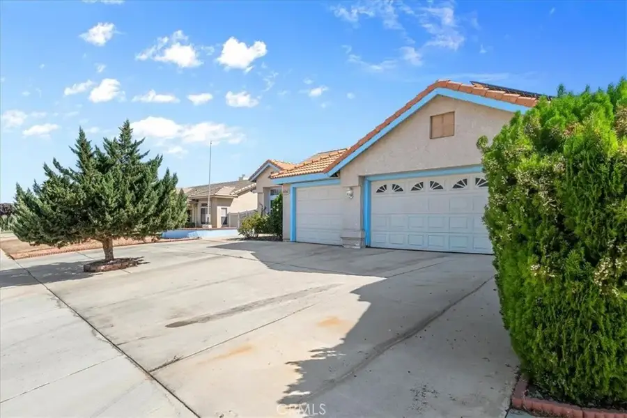 12471 Pacoima, Victorville, CA 92392 - #2