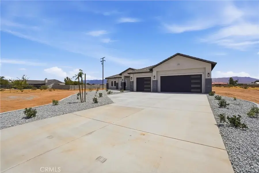 22819 Little Beaver Road, Apple Valley, CA 92308 - #2
