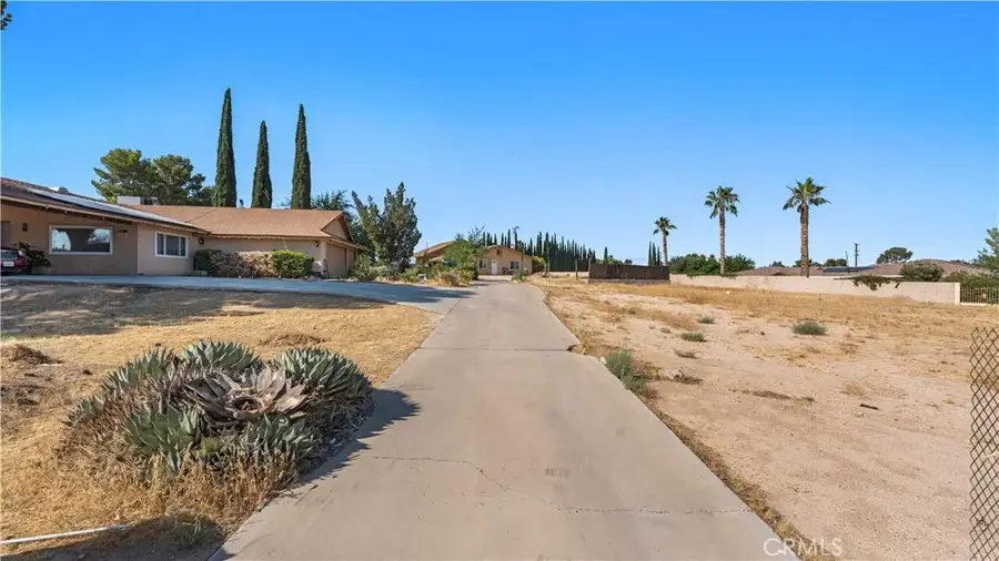 19381 Kinai, Apple Valley, CA 92307 - #2