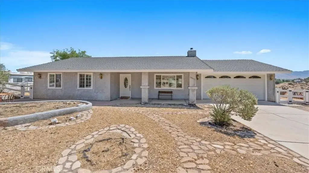18977 Covina, Hesperia, CA 92345 - #1