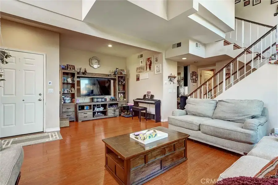 6323 Reseda #1, Reseda, CA 91335 - #2