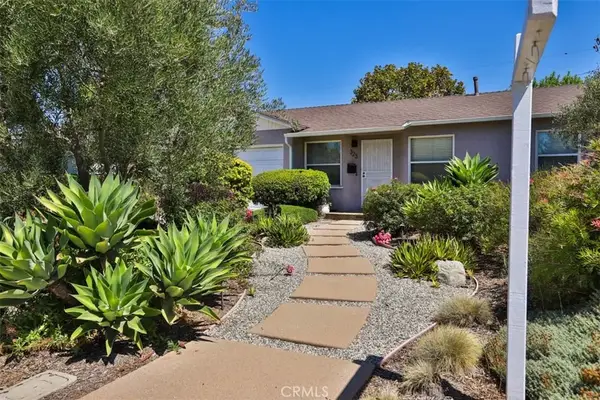 323 E El Sur Street, Monrovia, CA 91016