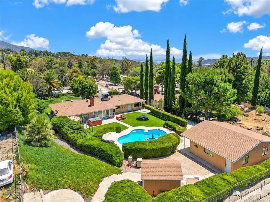 880 Kimbark, San Bernardino, CA 92407 - #2