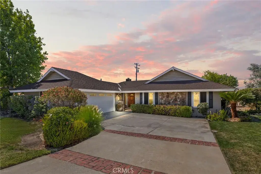 956 W 14th Street, Upland, CA 91786 - #1