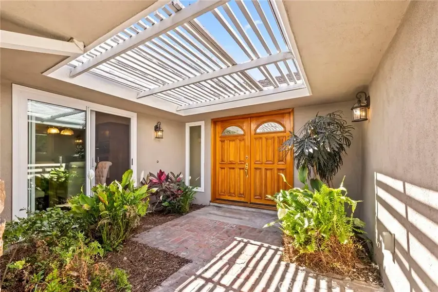 956 W 14th Street, Upland, CA 91786 - #3