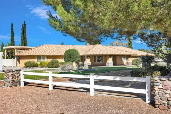 13371 Waco Lane, Apple Valley, CA 92308