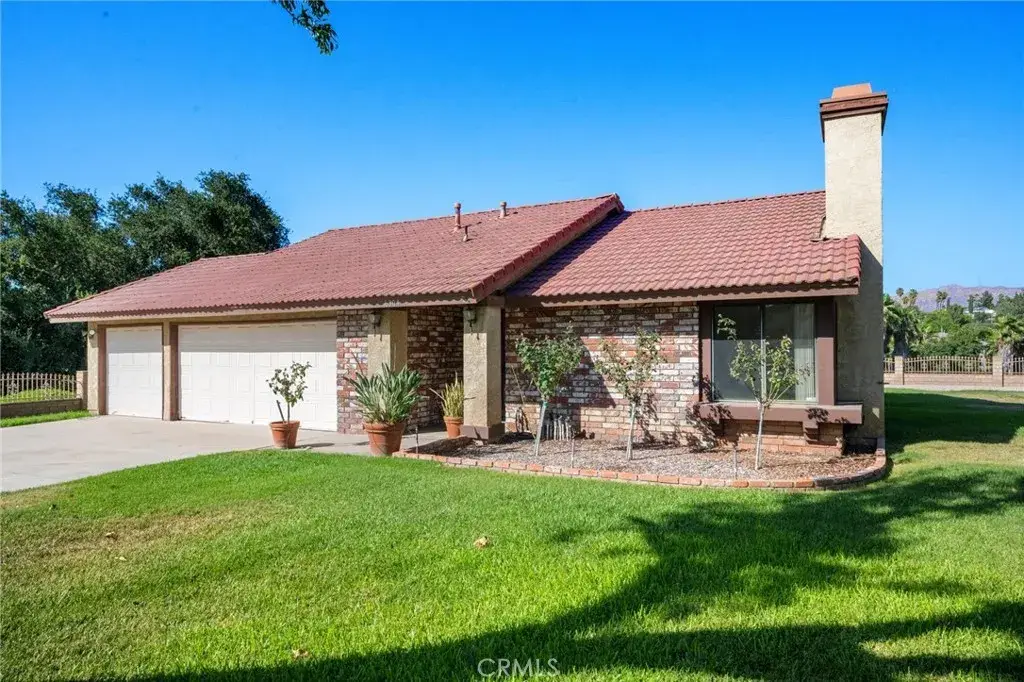 6304 Glen Aire Avenue, Riverside, CA 92506 - #1