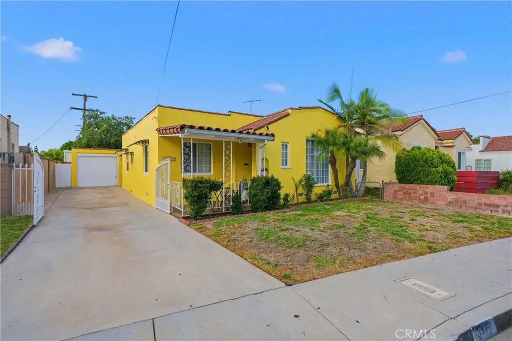 3117 Saturn Avenue, Huntington Park, CA 90255 - #1