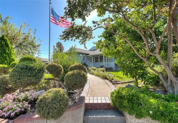 537 Jamestown, Burbank, CA 91504