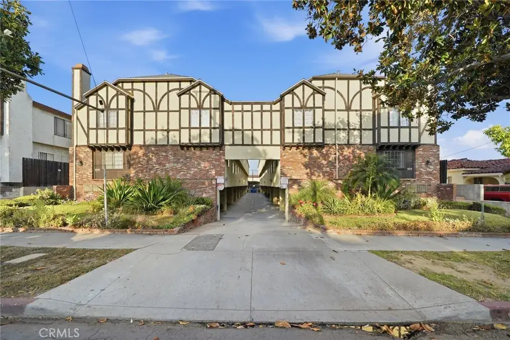 824 S Stoneman Avenue #16, Alhambra, CA 91801 - #1