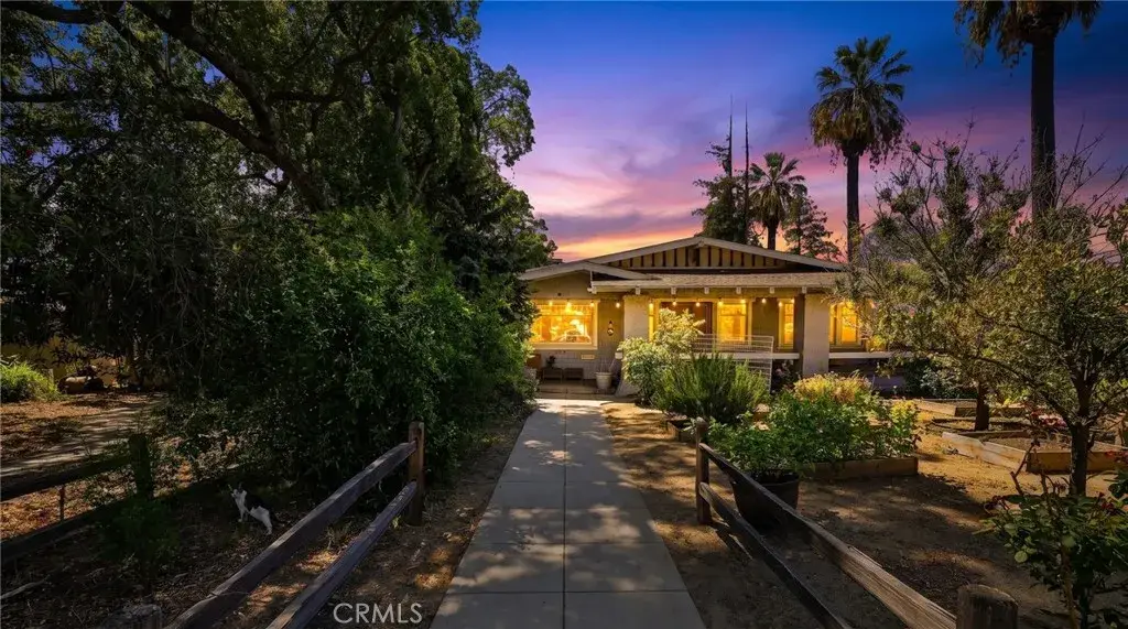 425 W E Street, Ontario, CA 91762 - #1
