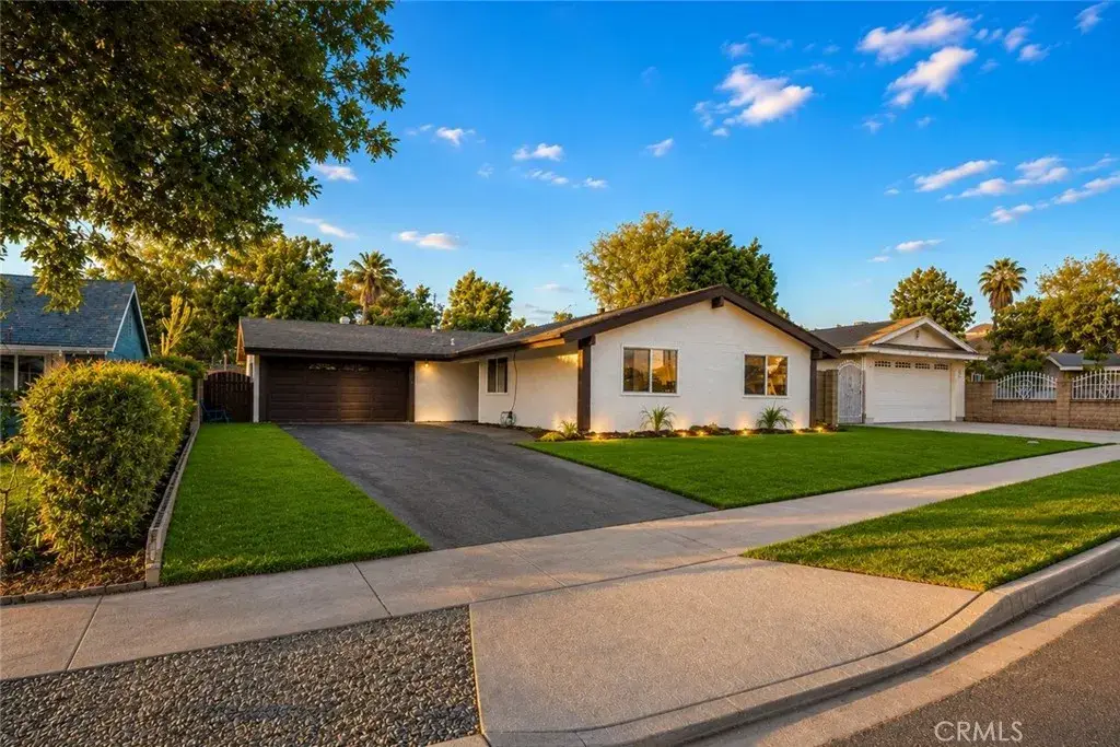 3441 Crownsworth, Corona, CA 92879 - #1