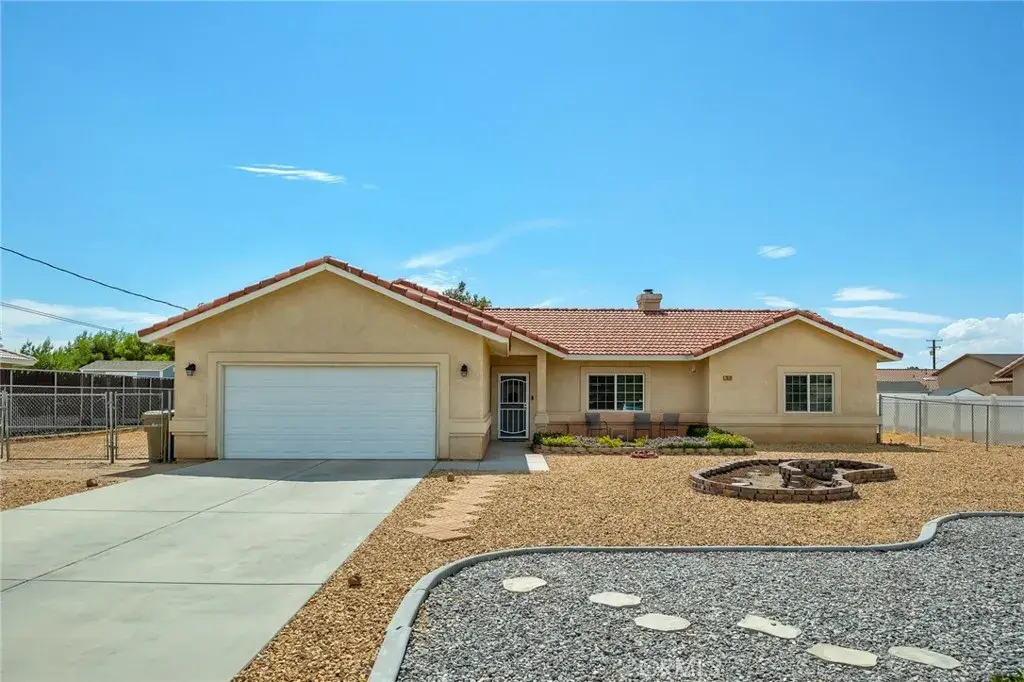 7678 Montrose, Hesperia, CA 92345 - #1