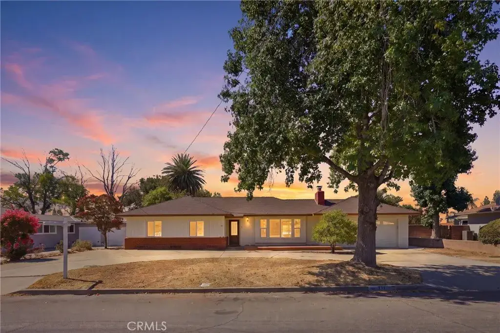371 E Mariposa Drive, Rialto, CA 92376 - #1