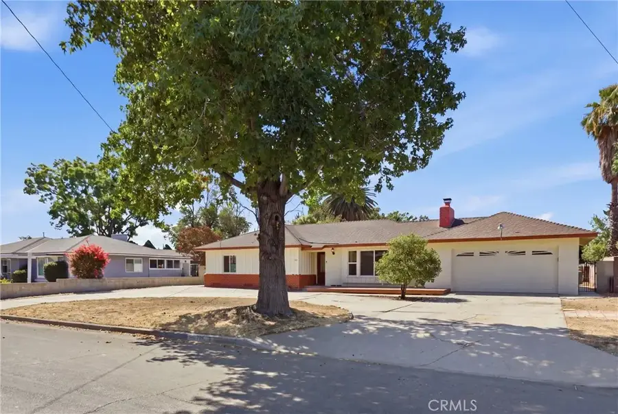 371 E Mariposa Drive, Rialto, CA 92376 - #3