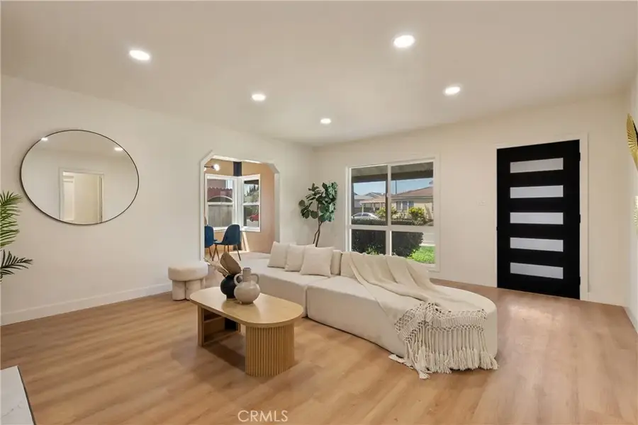 2280 San Francisco, Long Beach, CA 90806 - #3