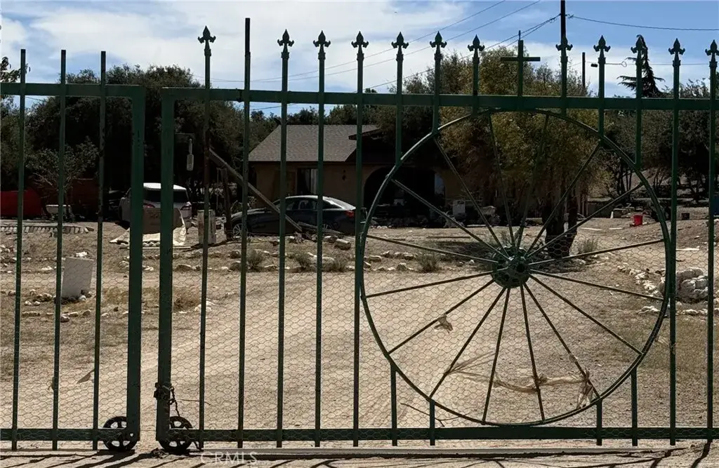 5037 Honeyhill, Hesperia, CA 92344 - #1