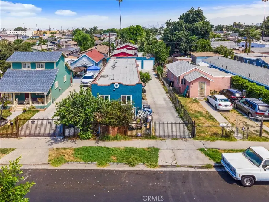 135 E 77th Street, Los Angeles, CA 90003 - #2