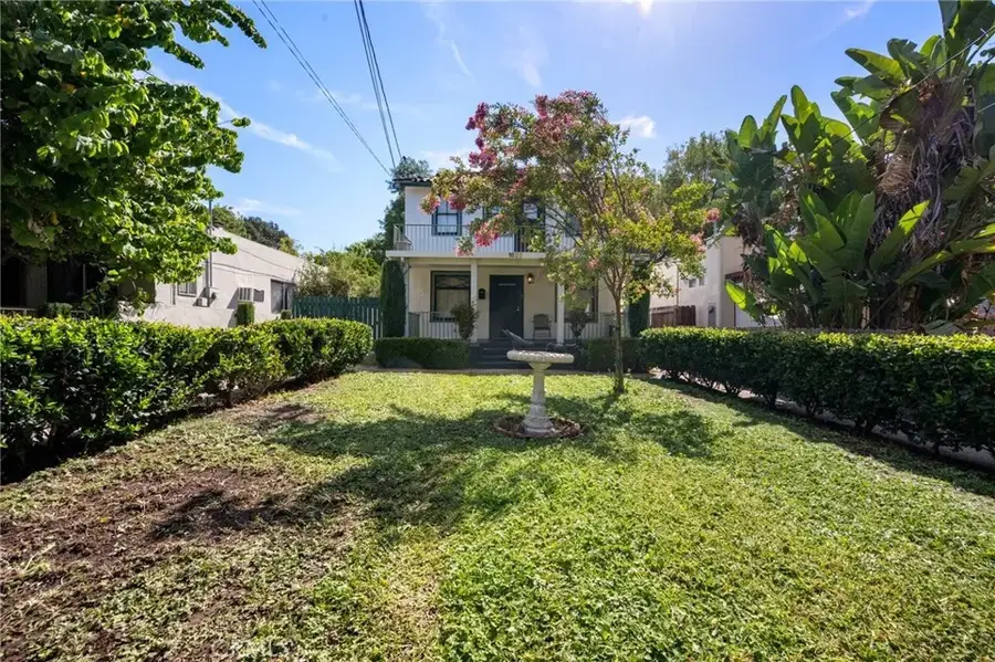 1622 Navarro, Pasadena, CA 91103 - #3