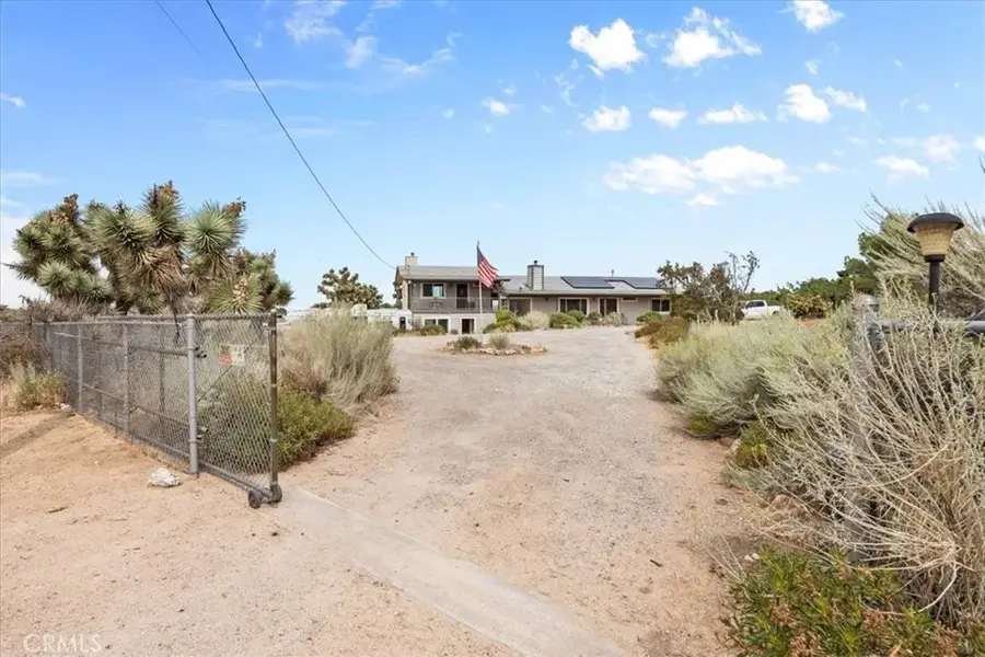 8757 Pacific, Phelan, CA 92371 - #2