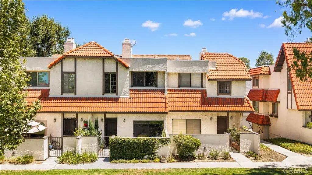 27640 Nugget Drive #3, Canyon Country, CA 91387 - #1