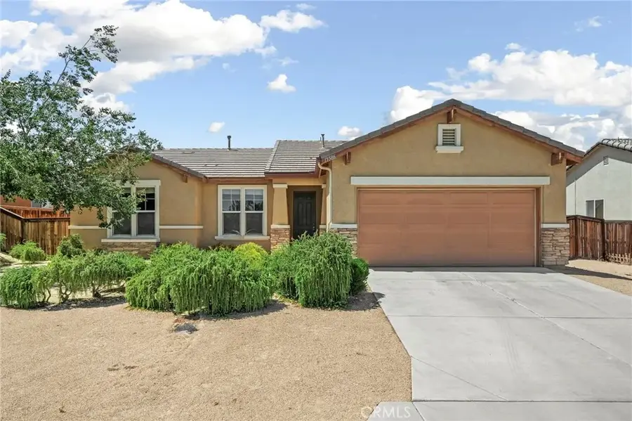 15586 Pilot Rock, Victorville, CA 92394 - #2