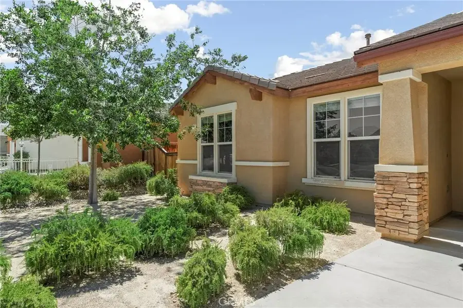 15586 Pilot Rock, Victorville, CA 92394 - #3