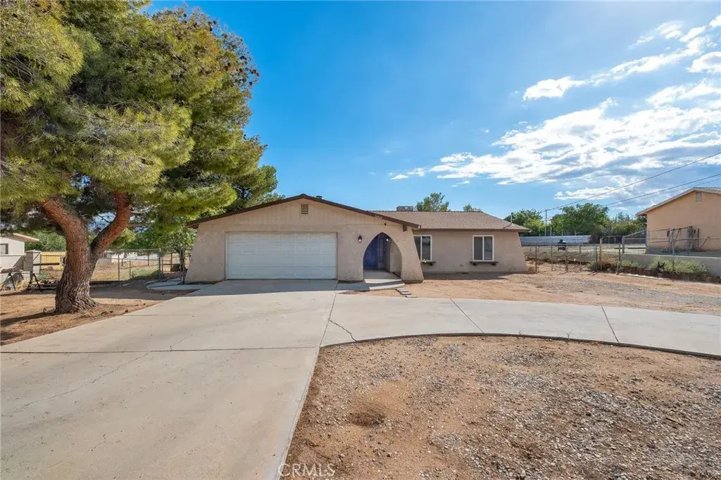 16469 Mesquite, Hesperia, CA 92345 - #1