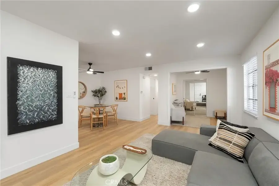 160 Yorktown, Costa Mesa, CA 92626 - #3