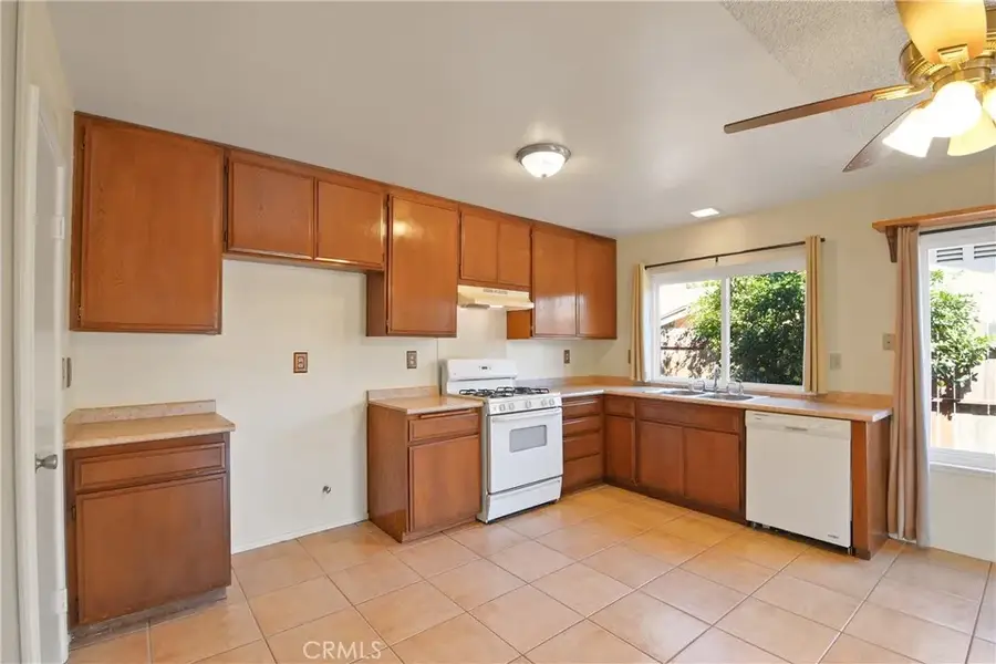 5089 Citadel Avenue, San Bernardino, CA 92407 - #2