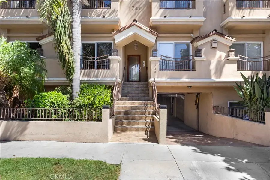 1740 S Westgate #B, Los Angeles, CA 90025 - #2