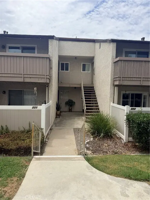 8990 19th #222, Rancho Cucamonga, CA 91701