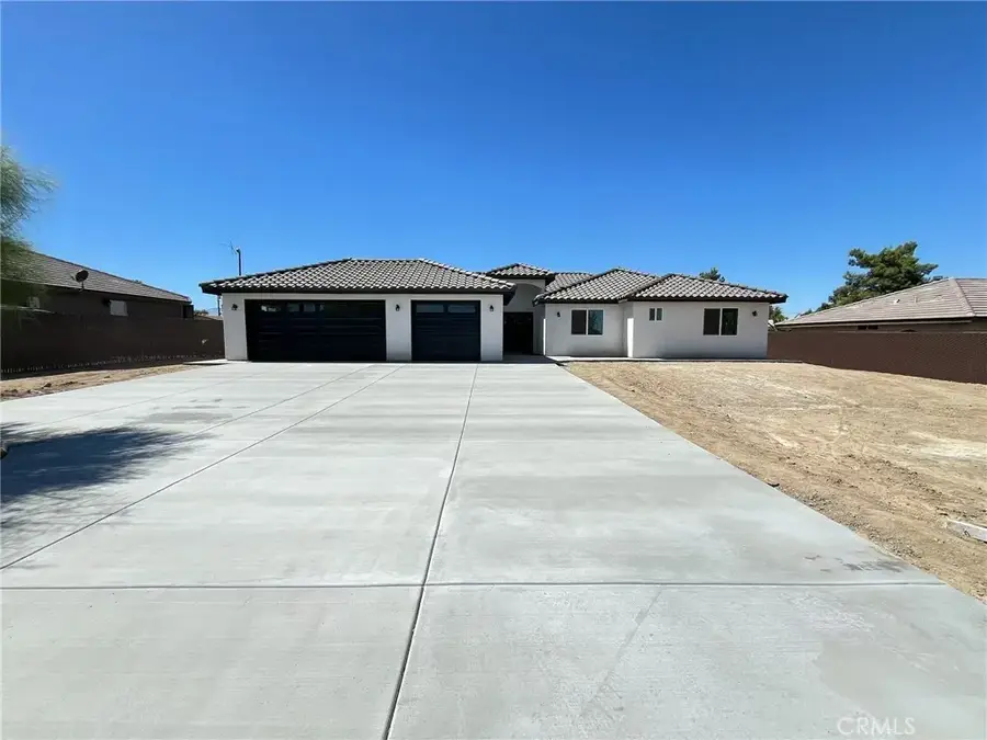 10674 Victor Avenue, Hesperia, CA 92345 - #2