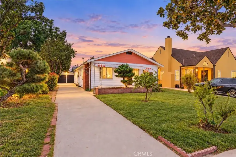 1825 S Sierra Vista Avenue, Alhambra, CA 91801 - #2