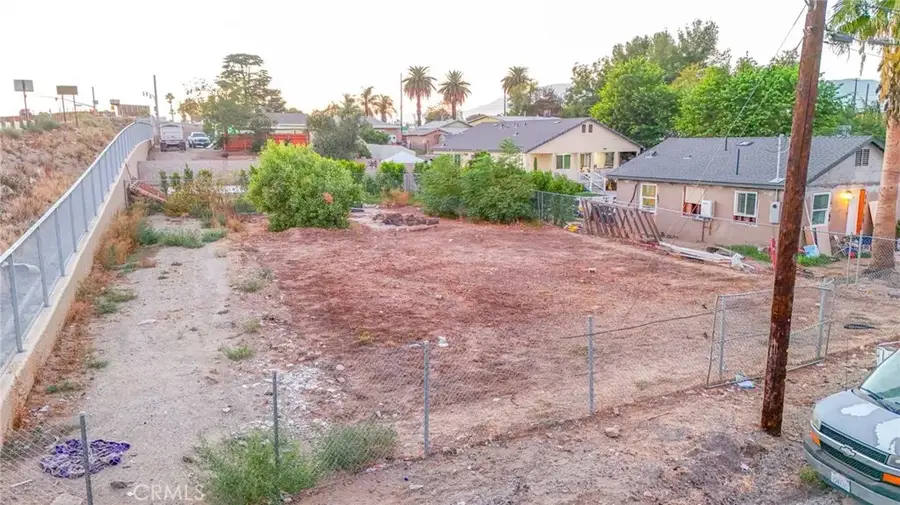 10176 Vine, Bloomington, CA 92316 - #3