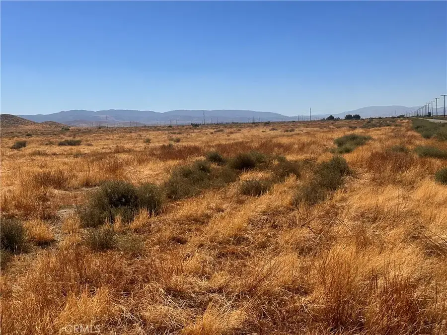 6 W Ave B, Lancaster, CA 93536 - #2
