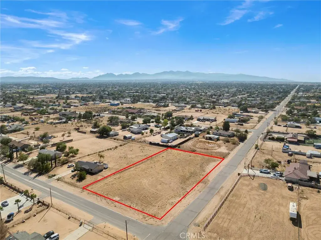 10886 9th, Hesperia, CA 92345 - #1