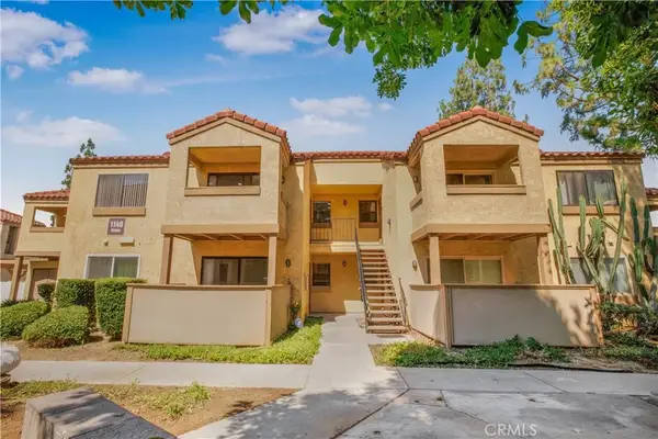1140 W Blaine Street #202, Riverside, CA 92507
