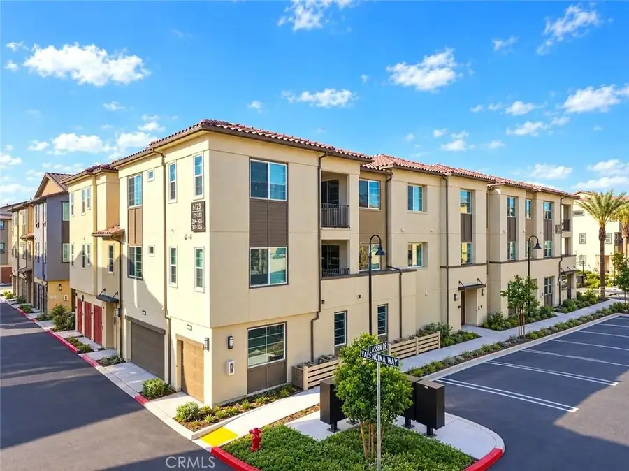6123 Valentina Way #303, Eastvale, CA 92880 - #3