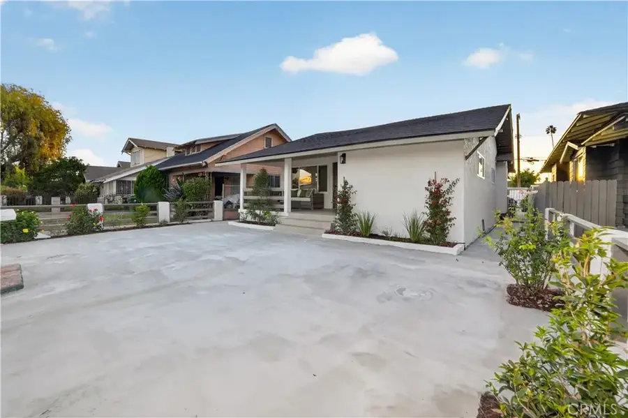 3439 6th, Los Angeles, CA 90018 - #3