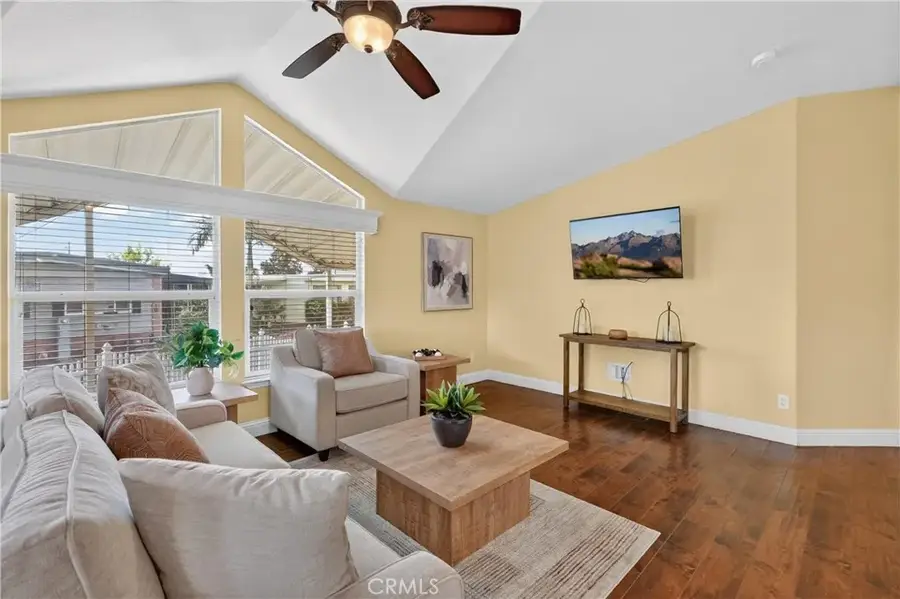 208 S Barranca, Glendora, CA 91741 - #3