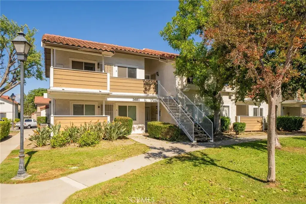 3651 Country Oaks Loop #b, Ontario, CA 91761 - #1