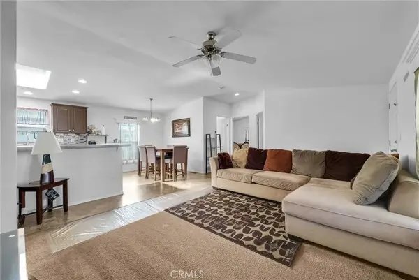 1081 W Arrow Hwy #86, Azusa, CA 91702