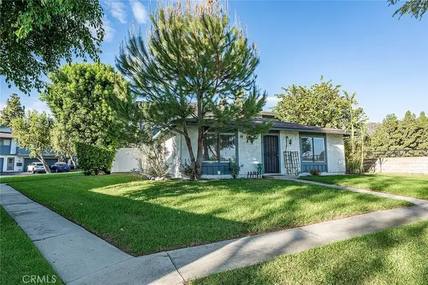 853 W 13th #1, Azusa, CA 91702
