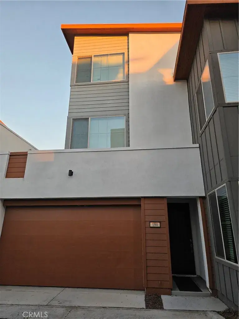 180 Episode, Irvine, CA 92618 - #3