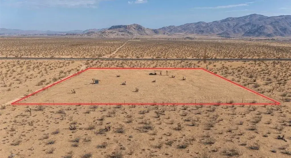 10425 Laguna Seca, Apple Valley, CA 92308 - #1