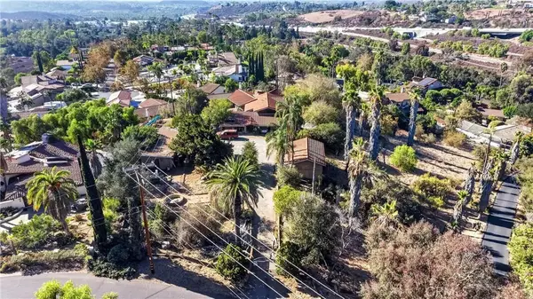 2855 Verda Avenue, Escondido, CA 92025