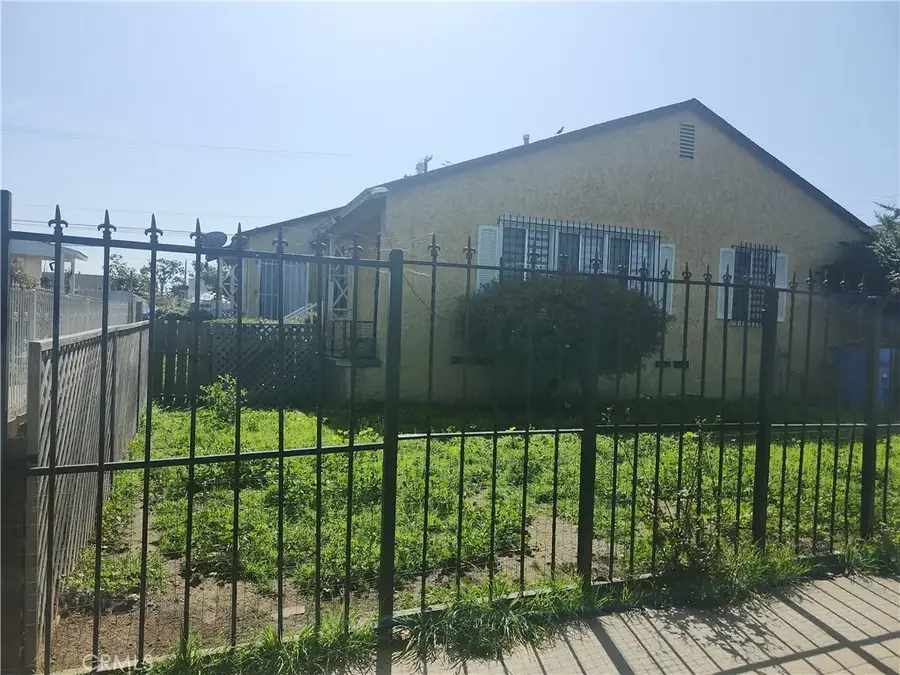 682 E 120th Street, Los Angeles, CA 90059 - Image #3