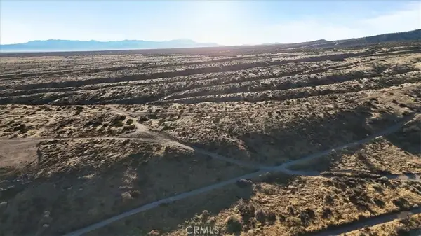 8023 Eaby, Phelan, CA 92371